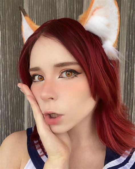Also, “save video” bots are banned on this subreddit and comments requesting them are considered. . Sweetie fox cosplay